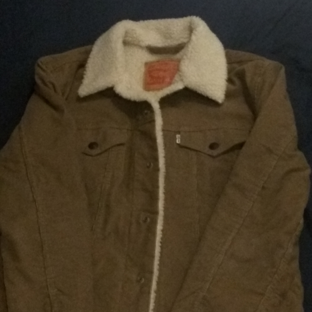 Levi's Sherpa lined corduroy trucker jacket (tan)